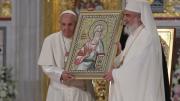 Papa, patriarhul și “merele de aur”